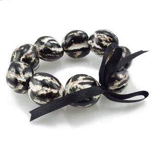 Black and White Kukui Nut Lei Necklace and Bracelet Set